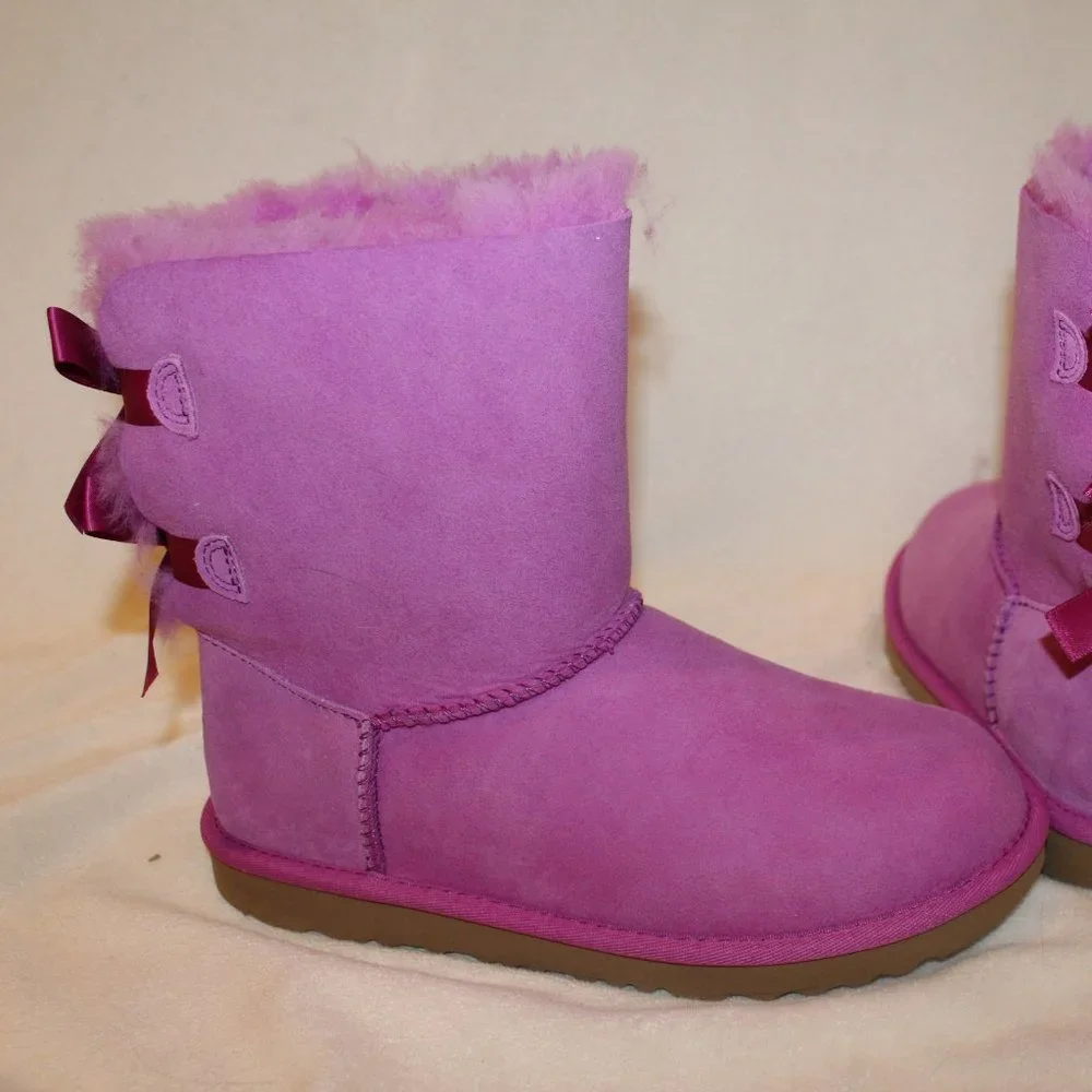 NIB UGG‎ YOUTH 5 6 WOMENS 7 8 BAILEY BOW CLASSIC SHORT SUEDE SHEARLING BOOTS